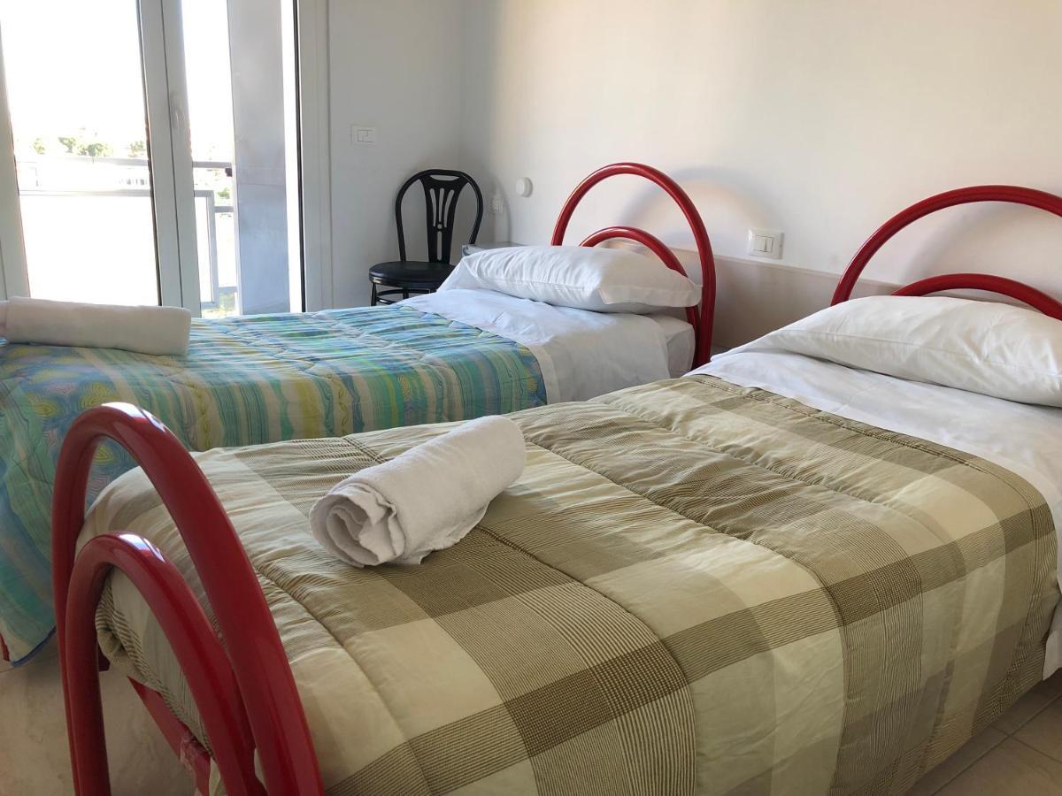 Apartamento Attico Tacito Ventimiglia Exterior foto